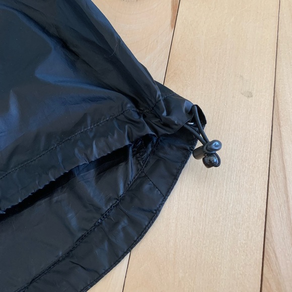 New balance black windbreaker size M - Picture 5 of 8